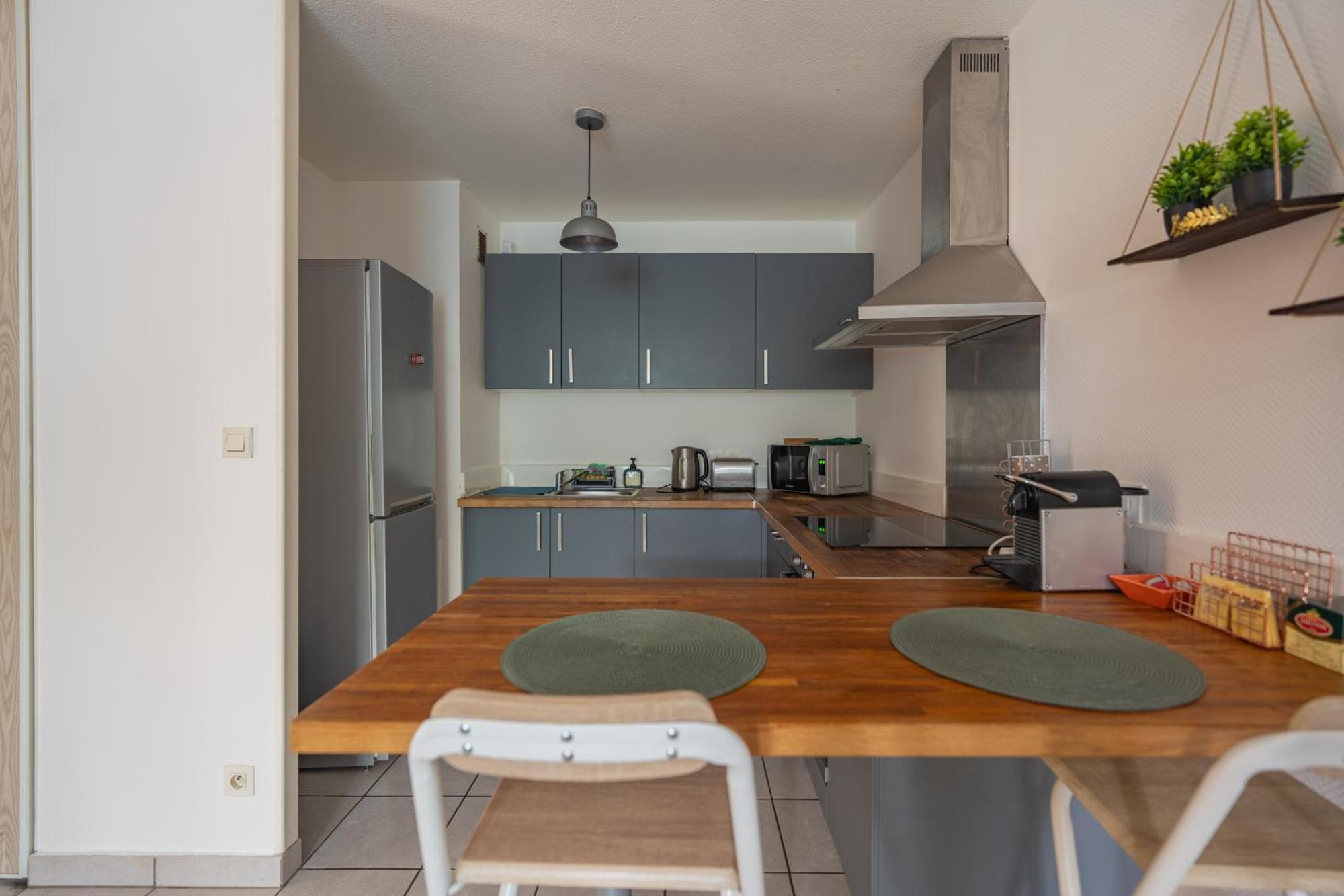 Appartement Tout Equipe A 3 Min Gare Annemasse - Ideal Famille Ou Pro - Parking Inclus Ville-la-Grand Exterior foto